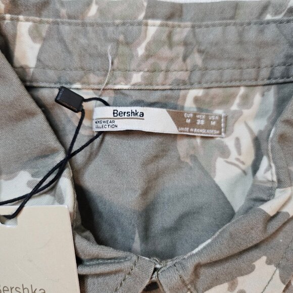 Bershka Men's Long Sleeve Camouflage Shirt - Size M - Picture 7 of 7